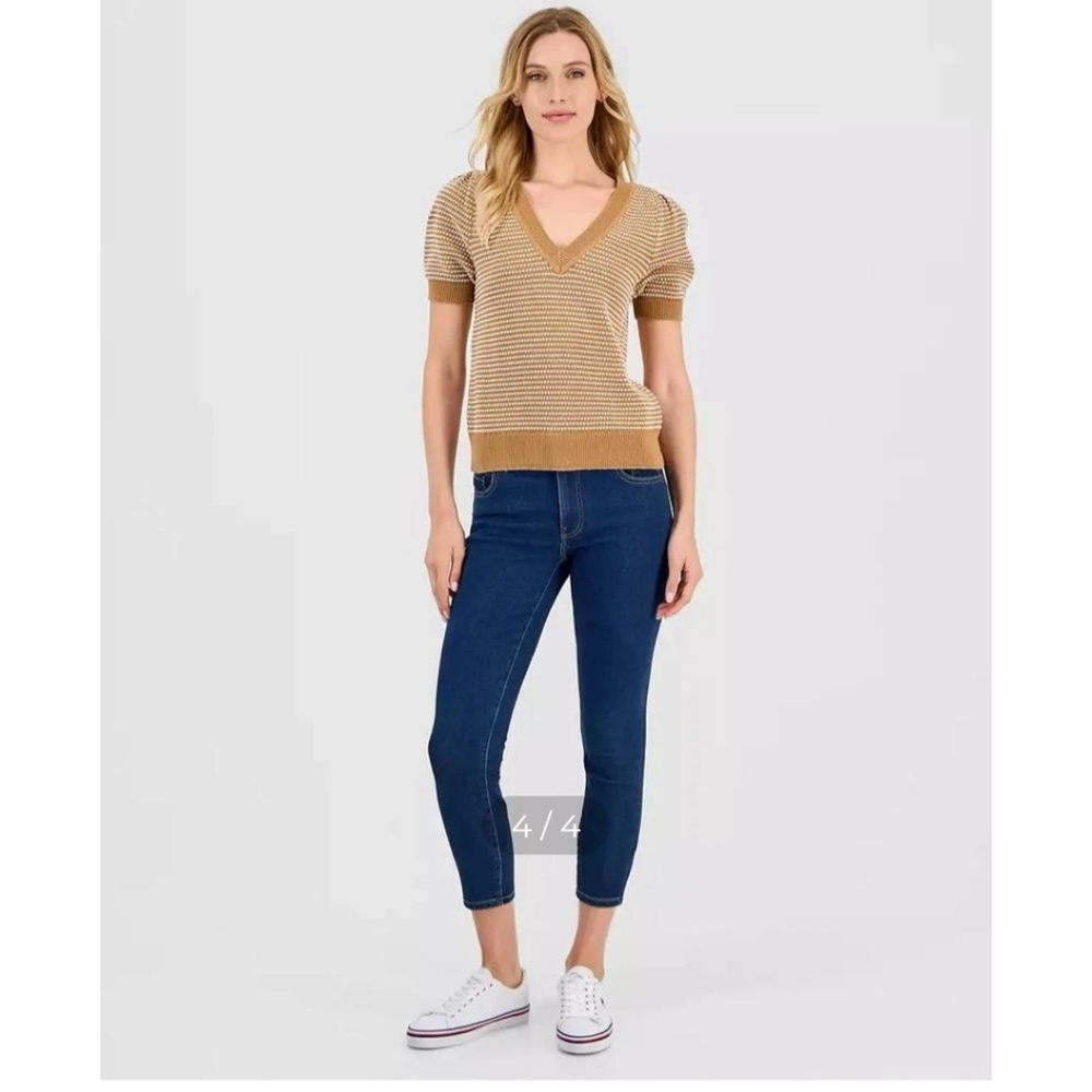 Tommy Hilfiger Women's Brown V-Neck Sweater - Picture 2 of 6